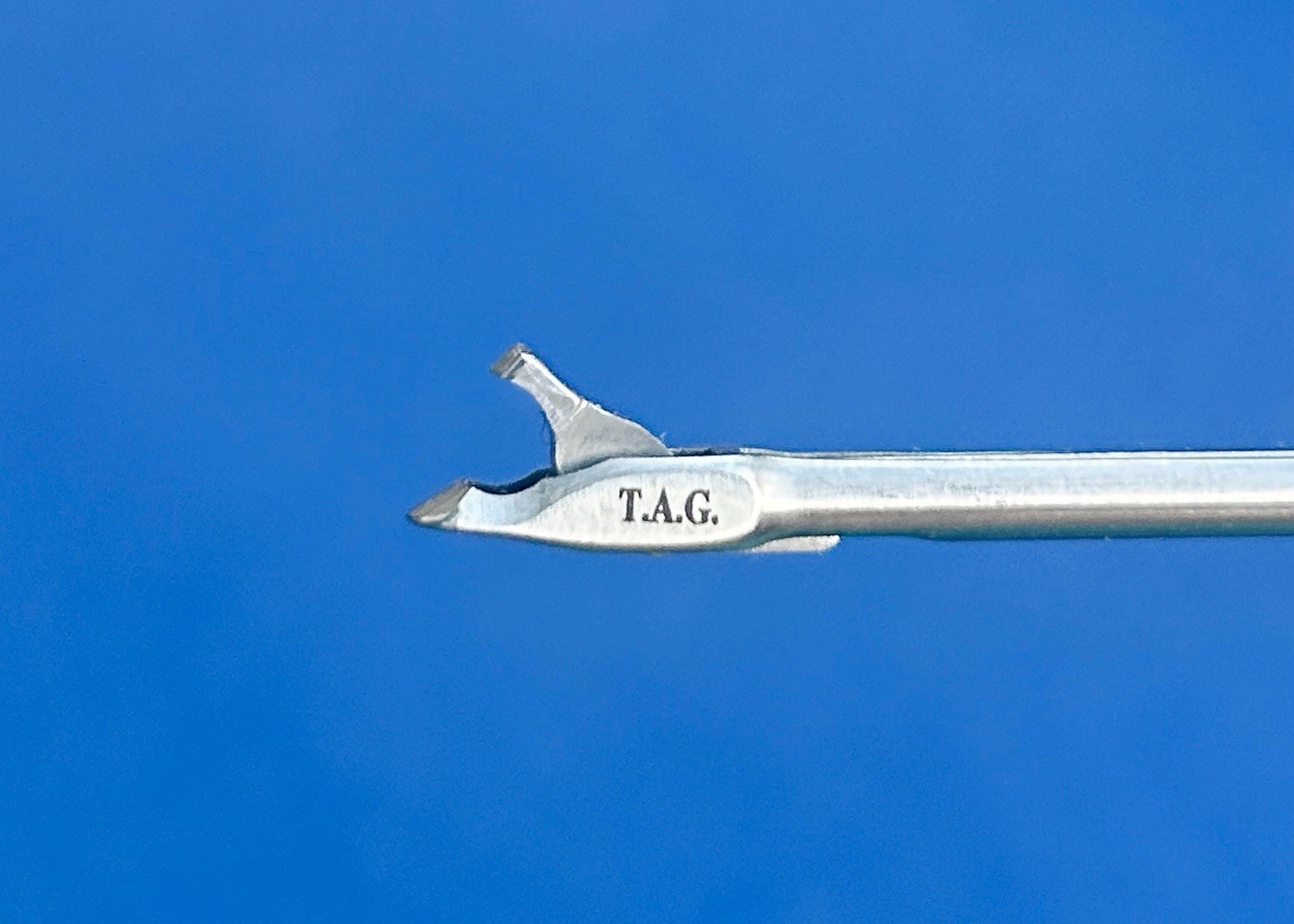 Smith & Nephew T.A.G. Shoveler Line 713200 Straight Cut 3mm Arthroscopic Punch