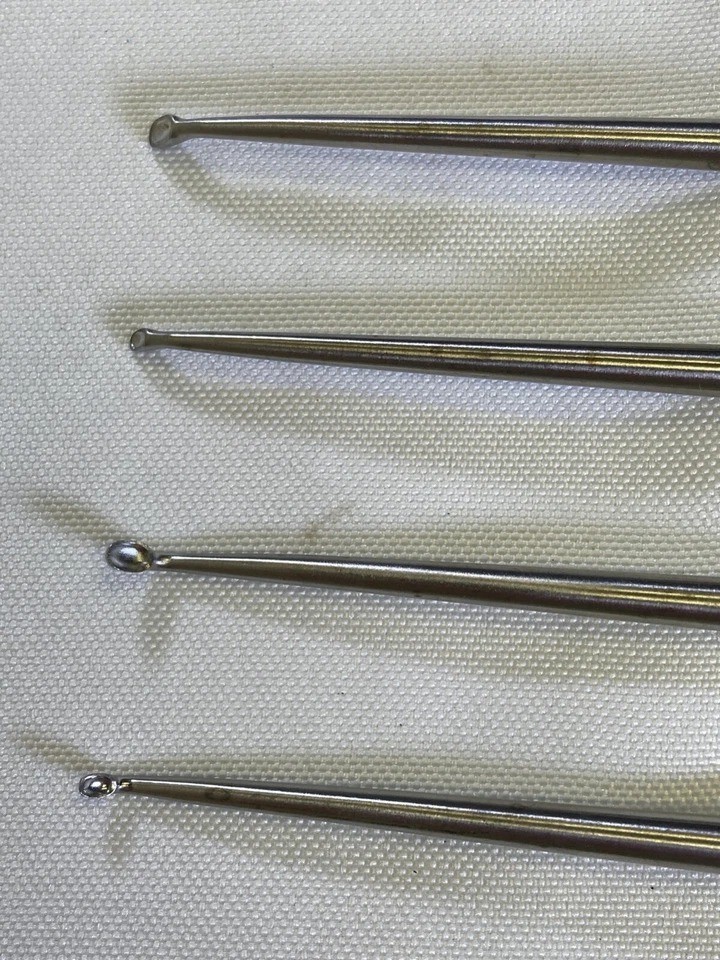 Aesculap MD313R Cervical Curette Set 2/0 & 4/0 Forward & Reverse Angled 253mm