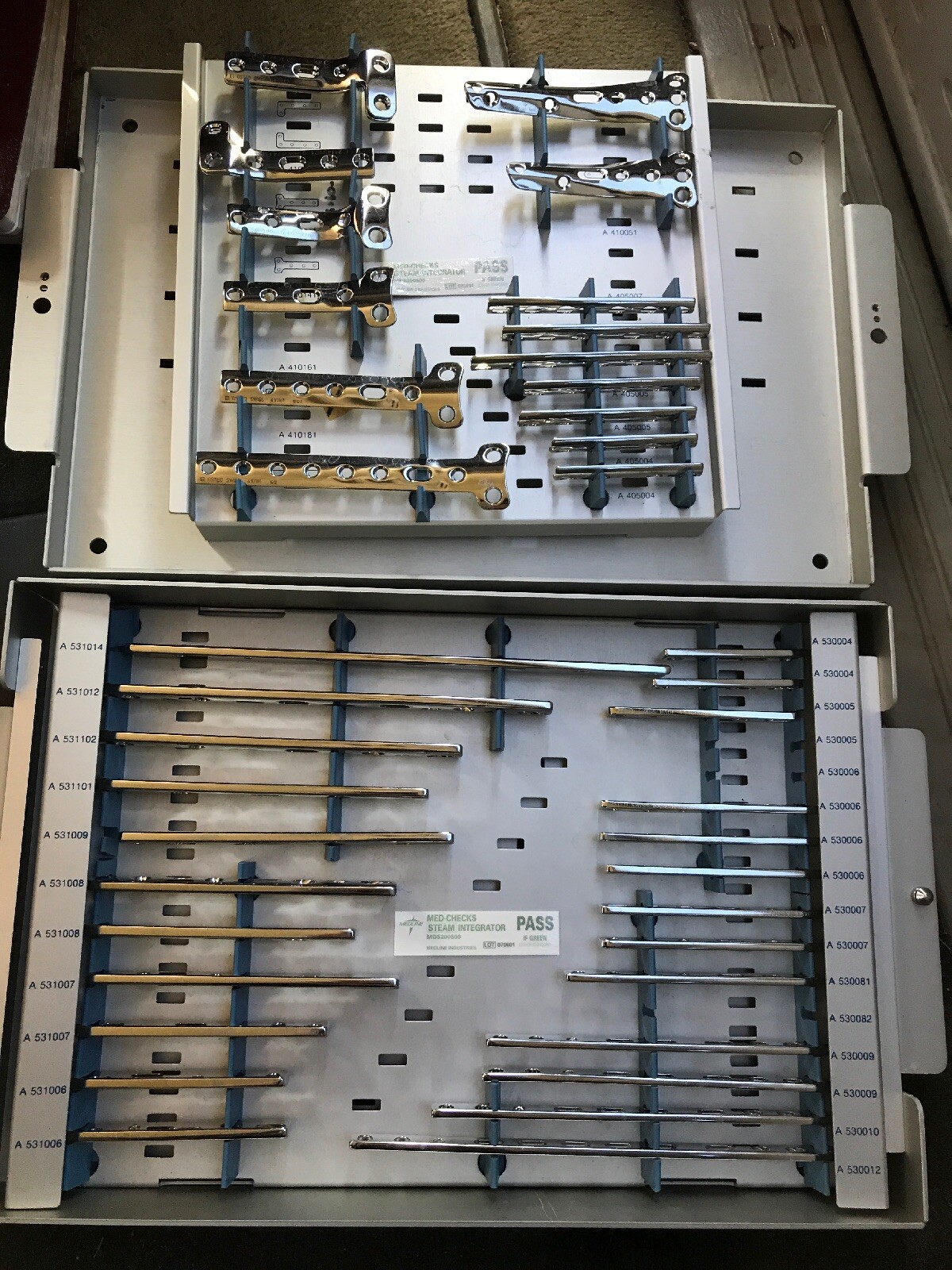 Richards Osteo Multi-Systems Large Bone Plates In Hard Metal Case! Gently Used!