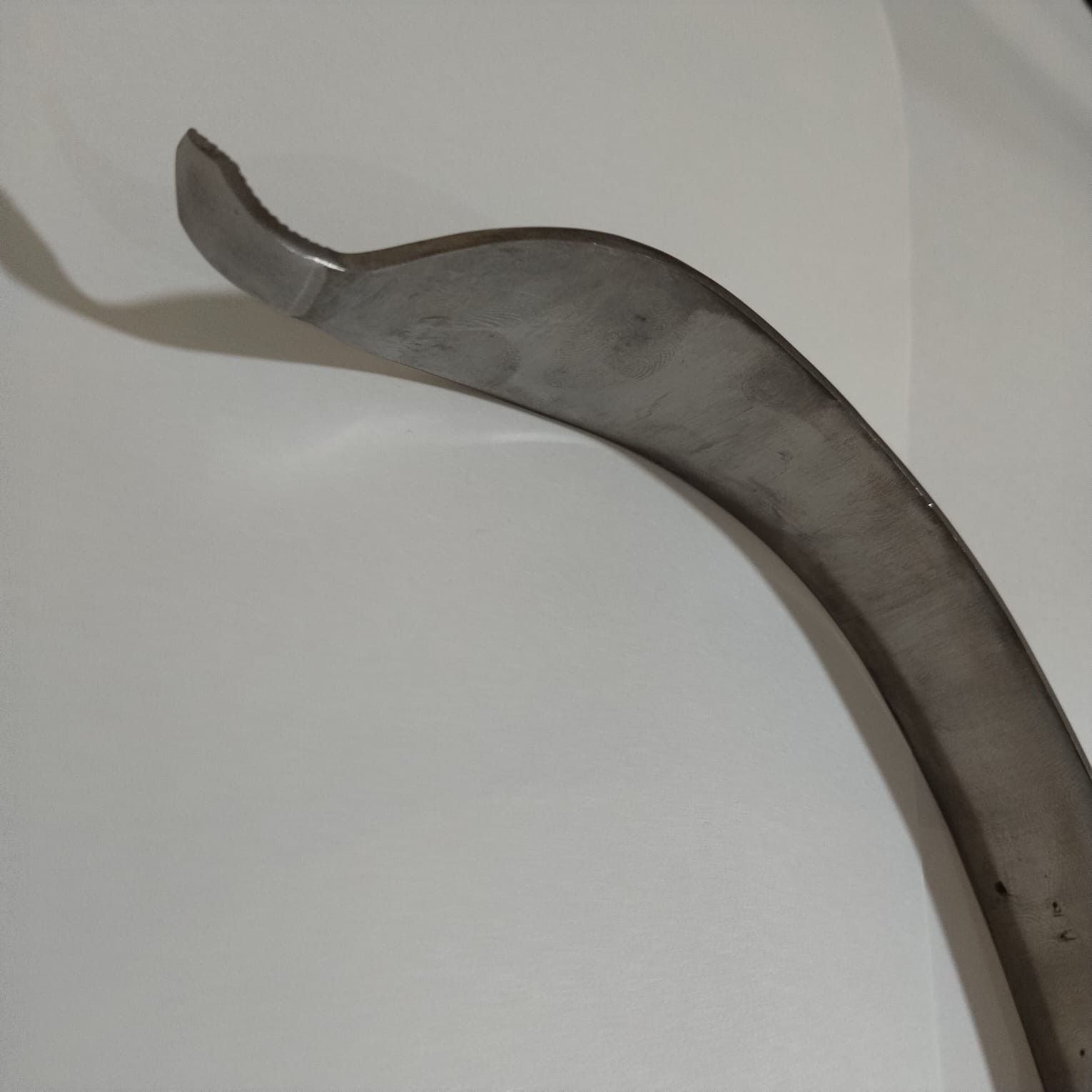 Innomed 6129-06151 Standard Cobra Retractor with Sharp Tip