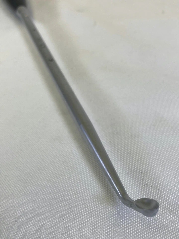 Globus Medical 625.408 7.5mm X 11.5mm x 19″ Bone Curette Up Angled Spine Ortho