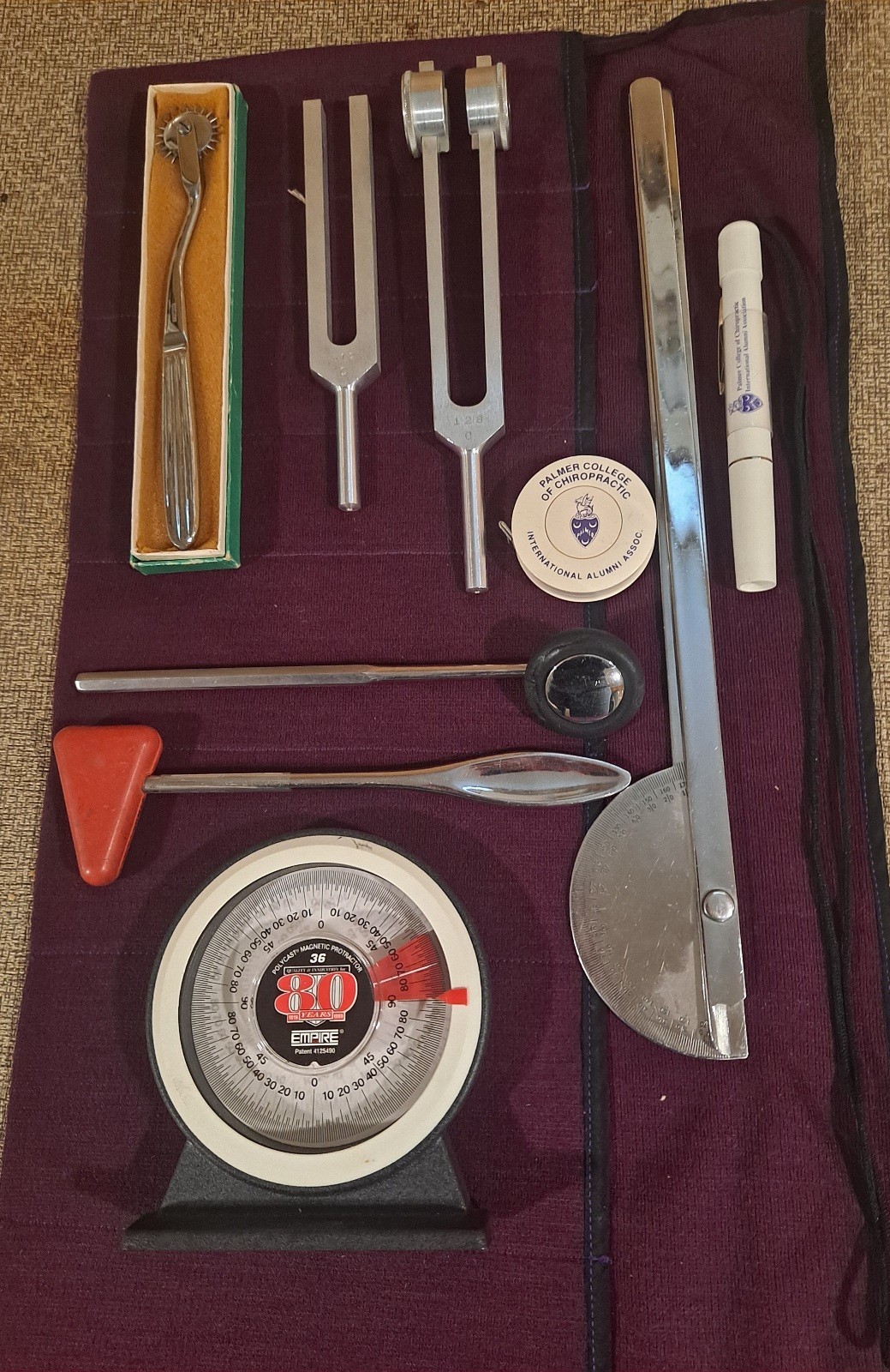 Lot of Neurological Examination Instruments: pinwheel, tuning forks, reflex, etc