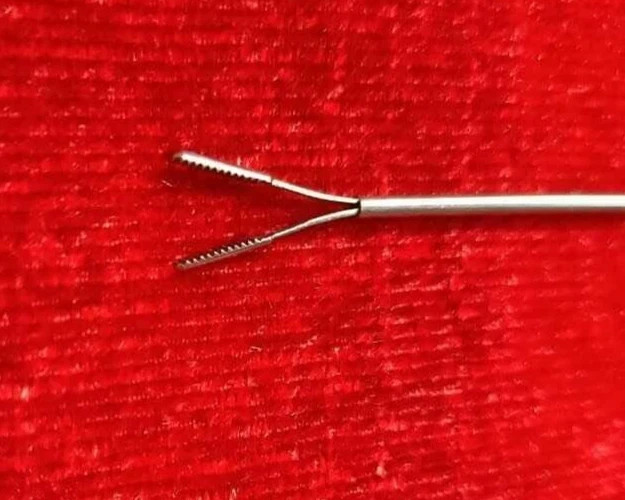Laparoscopic Urology PCNL Forceps Bipronge Reusable Surgical instruments – 1pcs