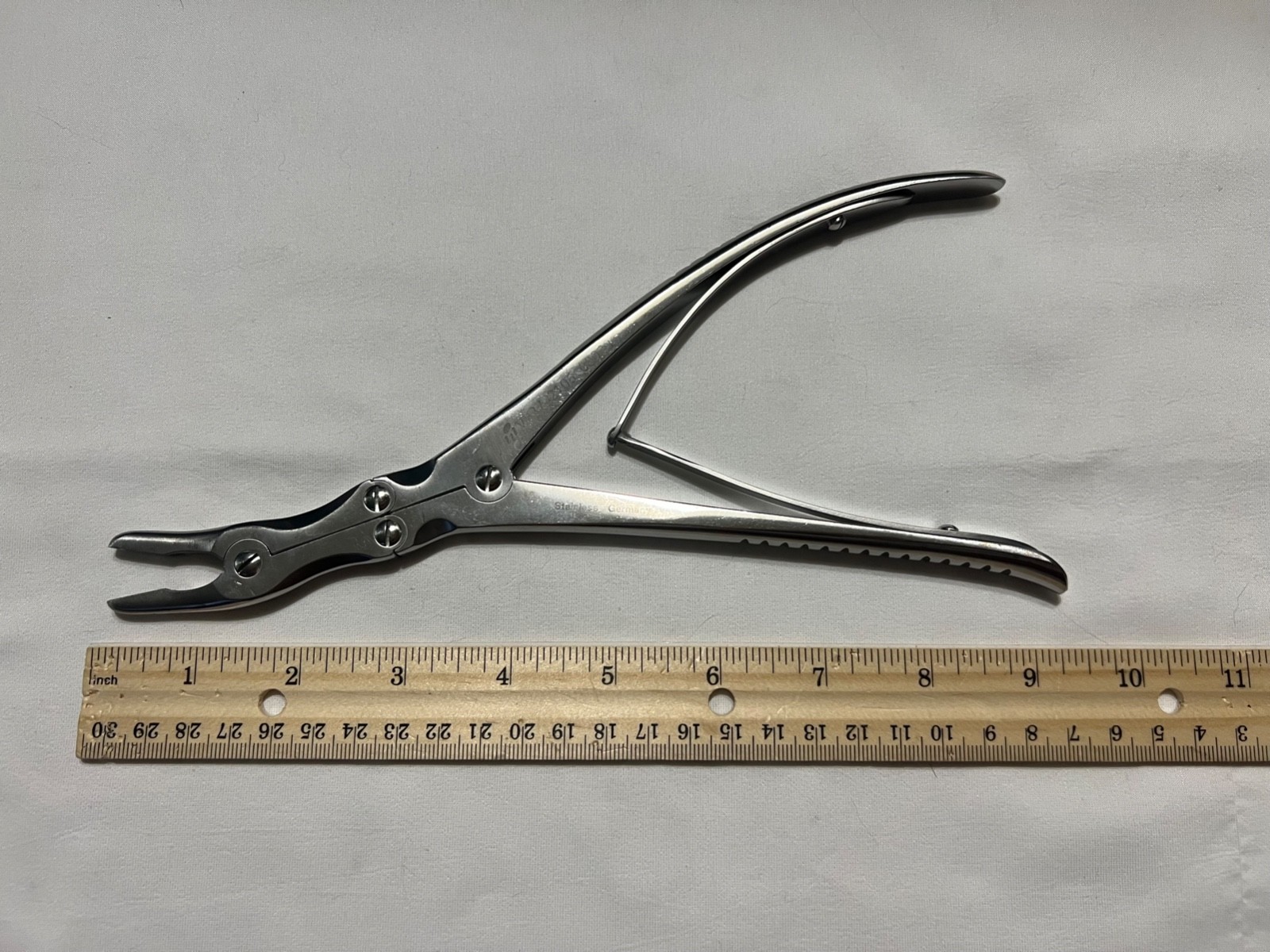 V. Mueller VM37-2106 Leksell Rongeur Forceps 5mm Double Action Slight Curve