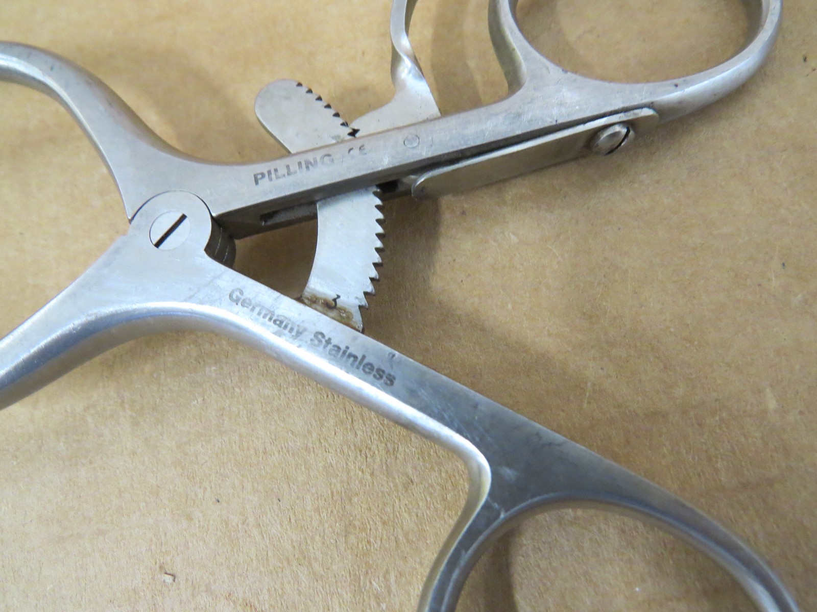 Pilling Surgical 3 X 4 Weitlaner Retractor 16-5352 Germany Stainless Steel
