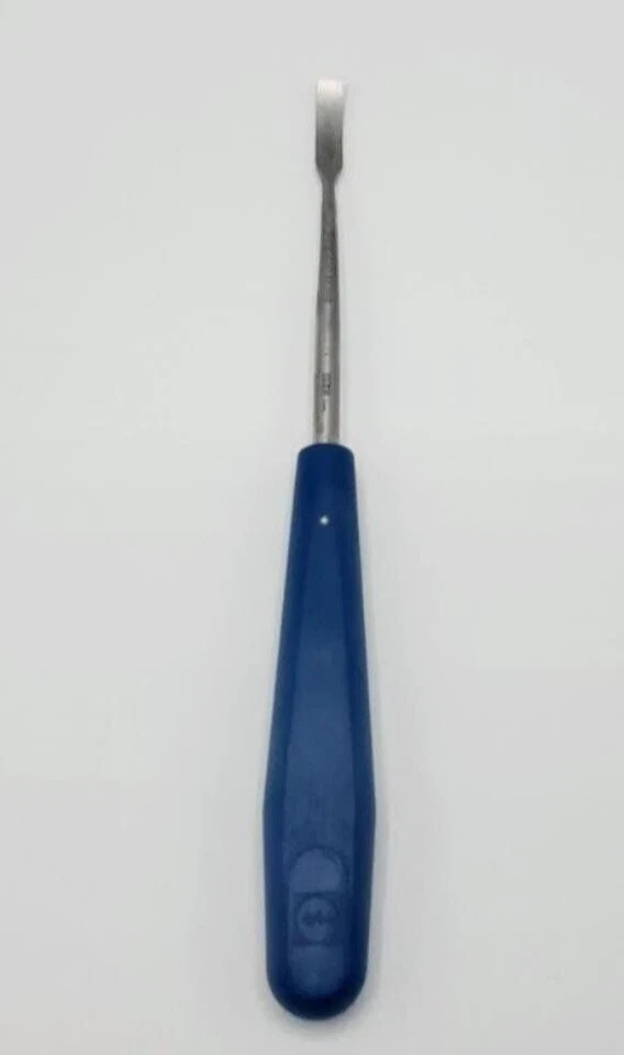 Aesculap FK319R Raspatory w/ Flat Tip & Curved Blade w/ Peek Handle