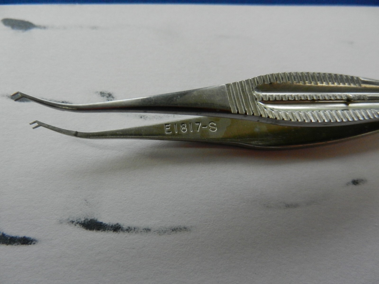 E5872 Storz E1817-S Lieberman Colibri Style Tip Forceps 10.9cm Overall Length