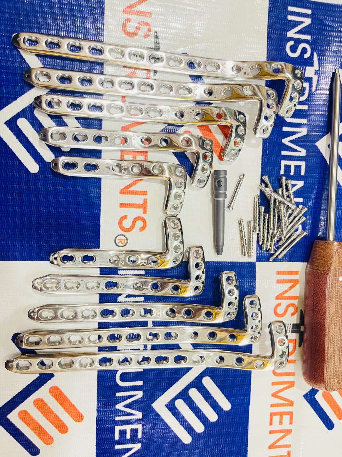 Locking Proximal Tibïa Raft 3,5,7, 9 &11 Hole plate &3.5mm Screw SS 316L (60 pc)