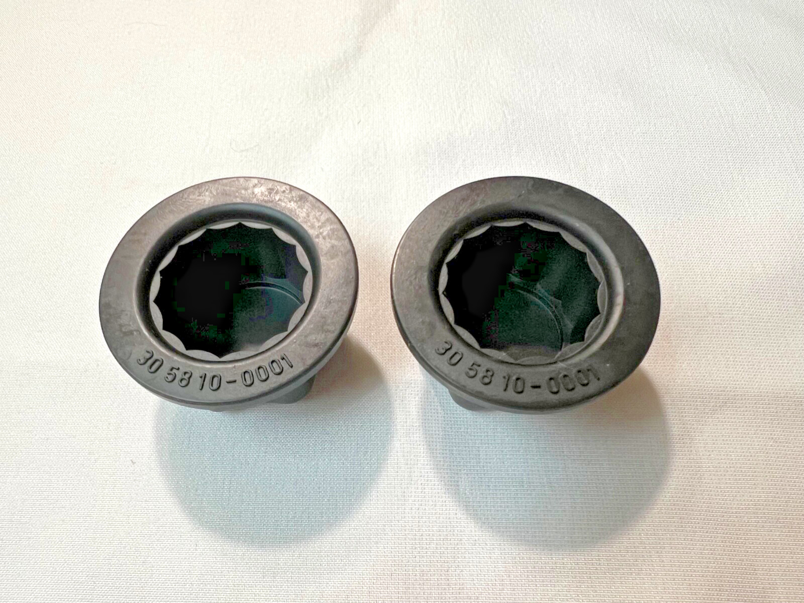 Set Of 2 Zeiss 305810-0001 Ophthalmic 5mm Microscope Black Knob Cover Caps