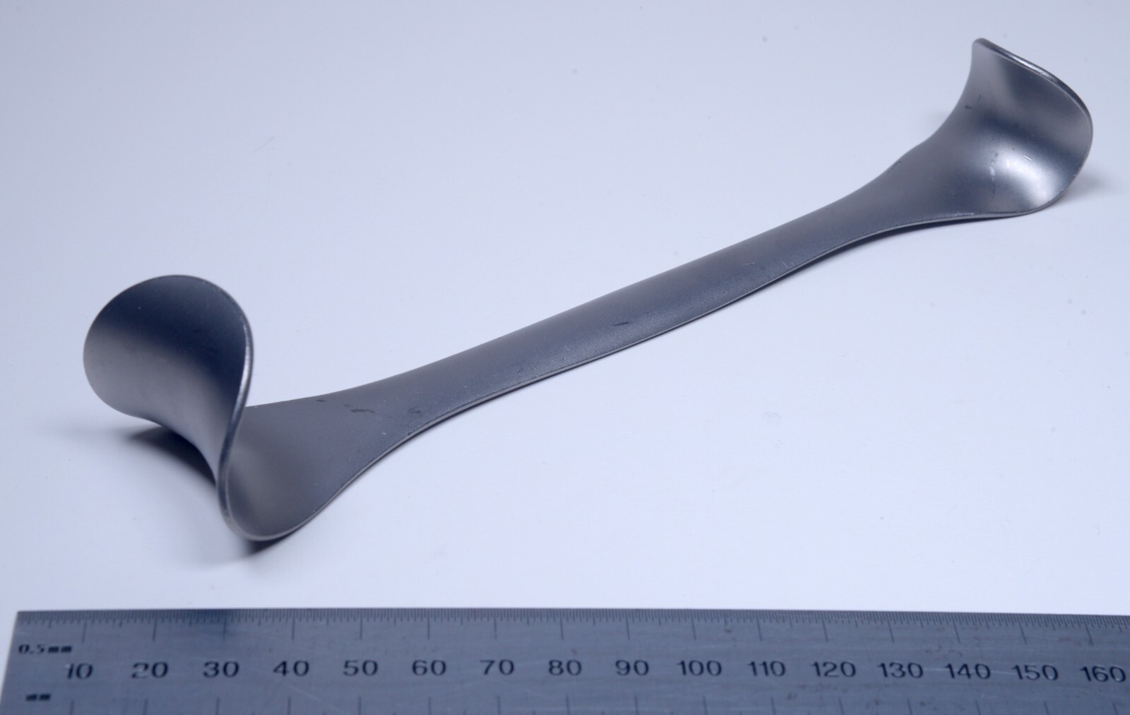 Lawton Goelet Hand-Held Surgical Retractor 7¼” Stainless Steel
