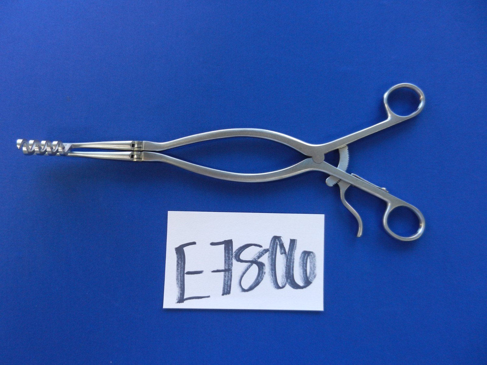 Jarit 205-210 Beckman Hinged 3×4 Teeth Sharp Prong Retractor 31.6cm Length