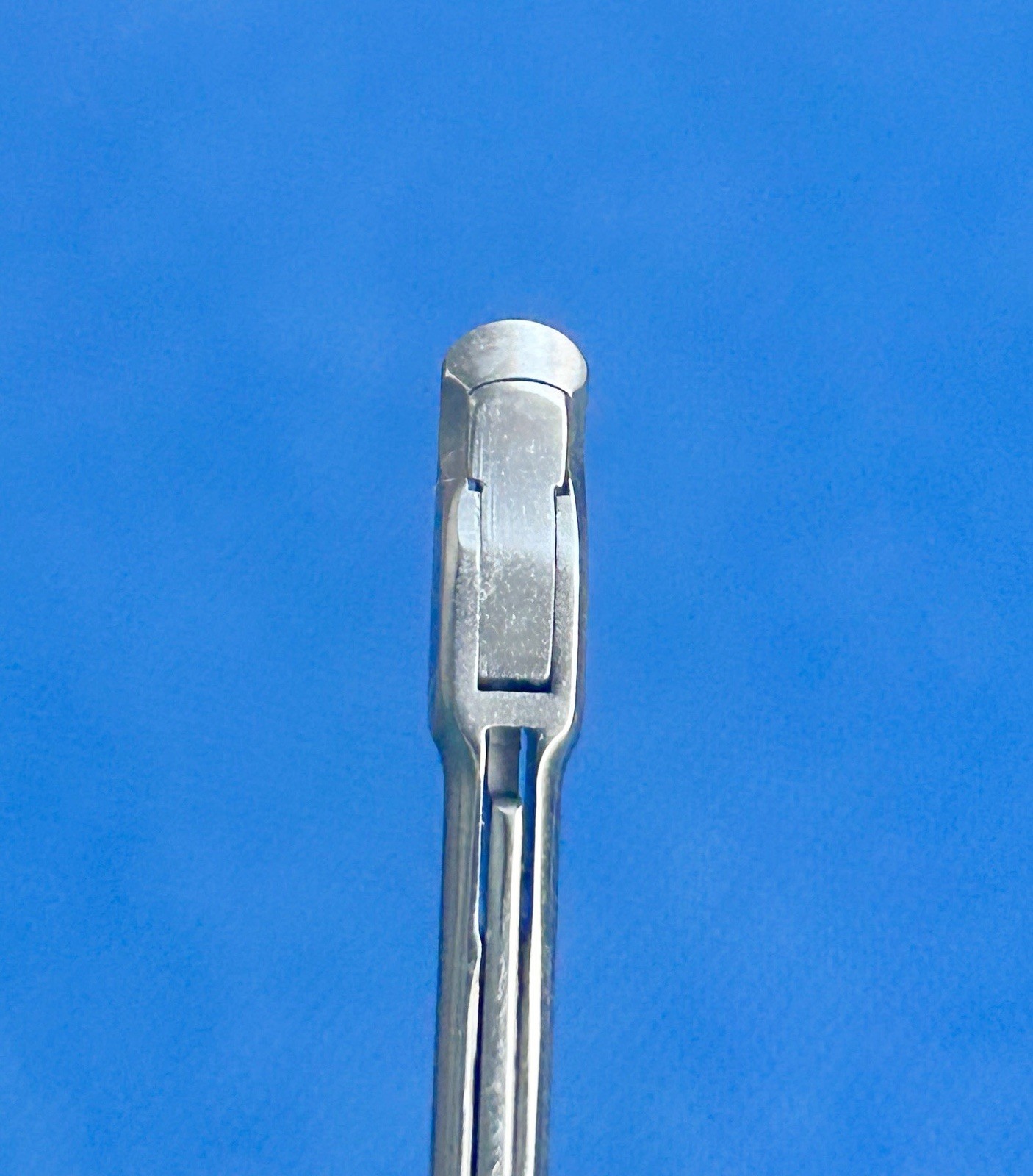Smith & Nephew T.A.G. Shoveler Line 713200 Straight Cut 3mm Arthroscopic Punch