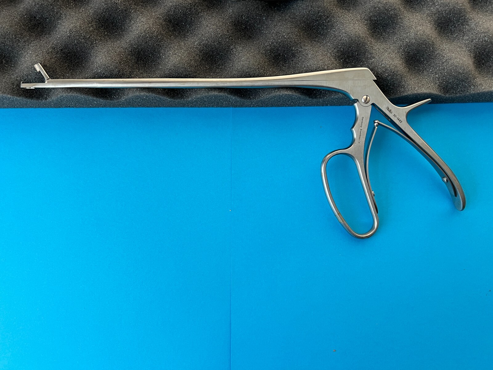 Miltex 30-1442 TISCHLER Forceps 9-3/4″ ( Bite 7mm x 3mm x 1.5mm) OBGYN Germany