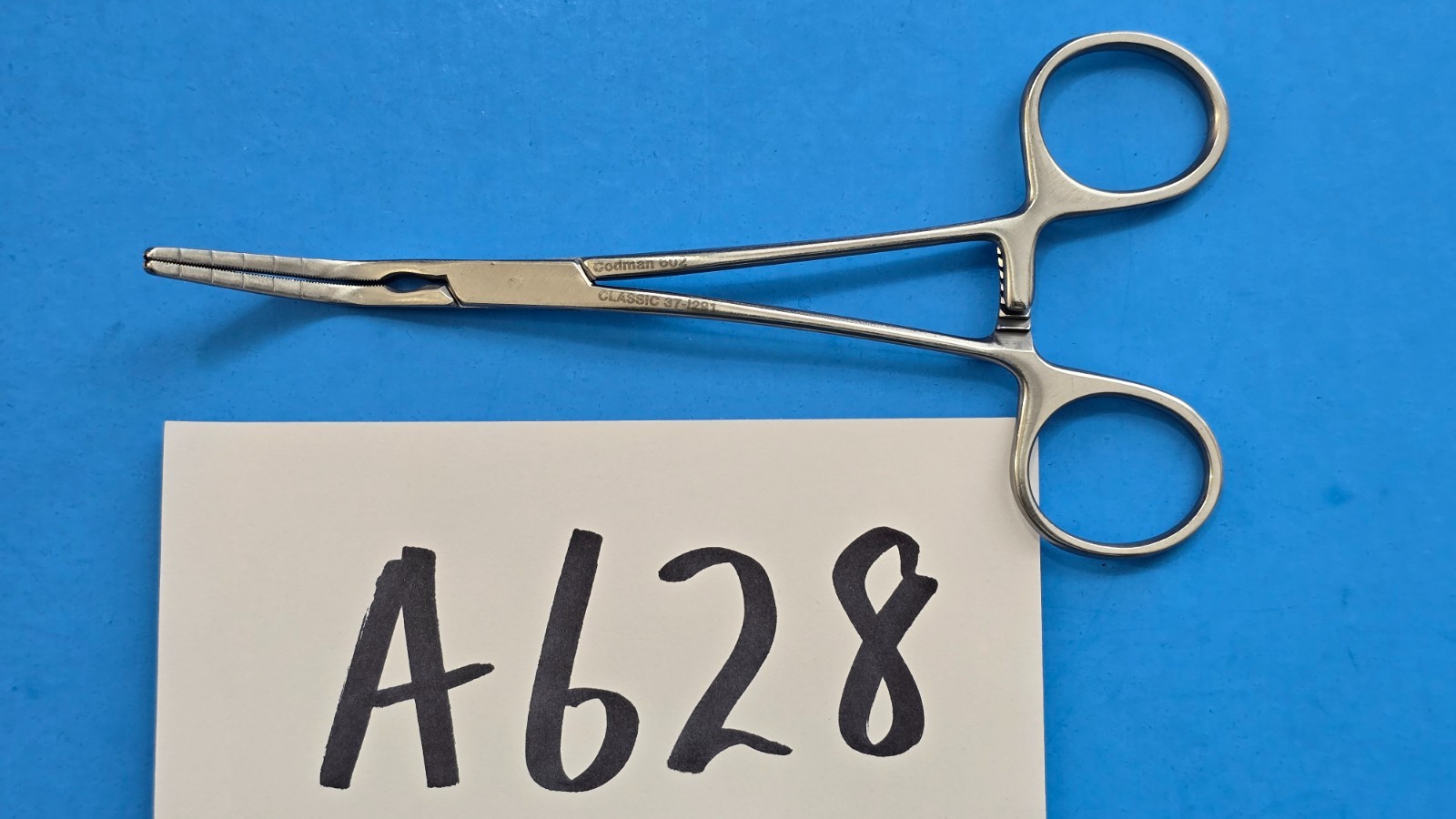 CODMAN 37-1291 Surgical Pediatric Cooley Debakey Clamp 6″ Angled