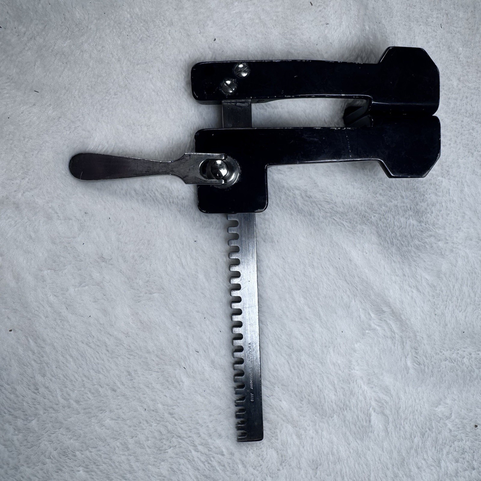 Vintage V Mueller Germany ALU Surgical Spine Retractor Orthopedic Tool