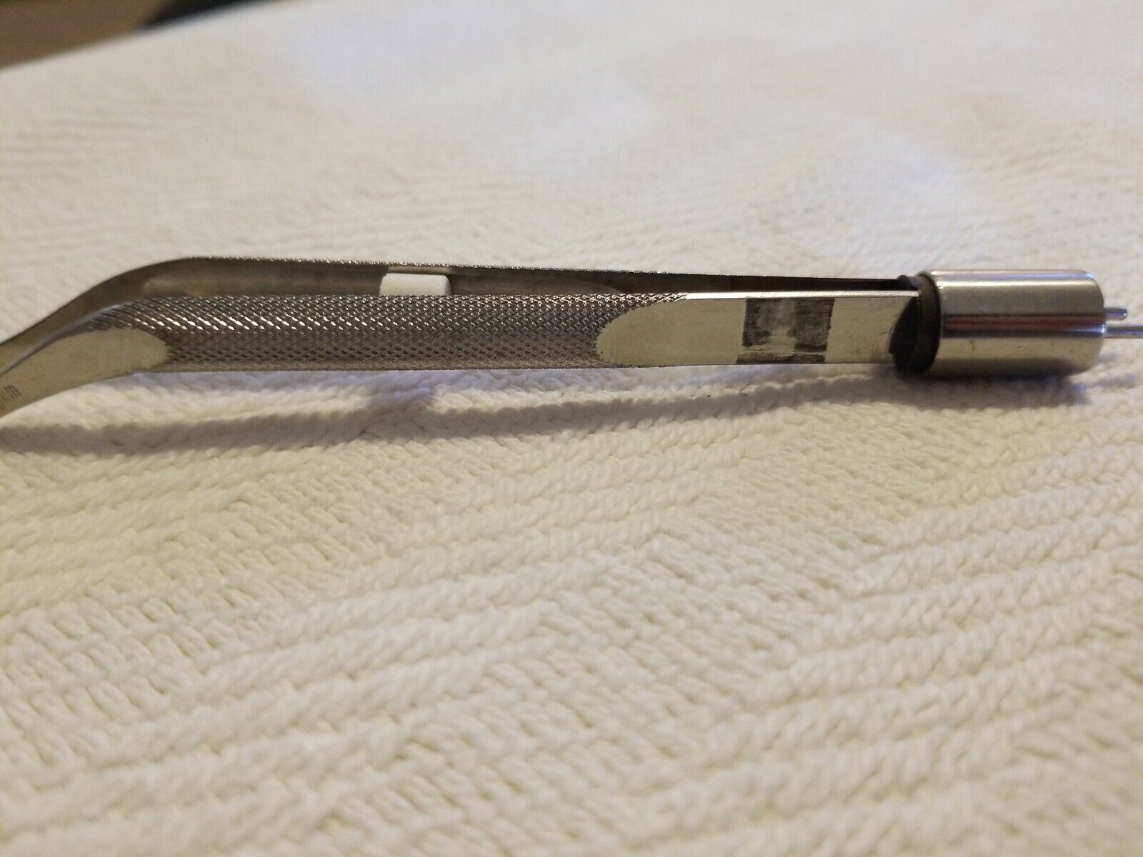V. Mueller Surgical Neuro Bipolar Forceps .7mm Fine Tip 6 3/4″ MJ3