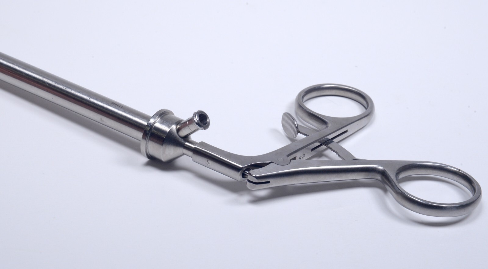 Laparoscopic Tenaculum Forceps 14″ Ratchet Ø10mm Stainless Surgical