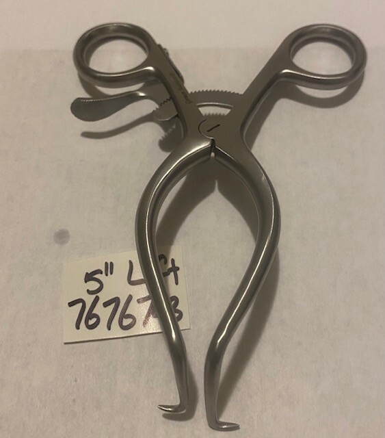 GELPI RETRACTOR OFF SET LEFT ARM 5″ Arm Length 7/8″x1-1/4″ 90 Degree Angled