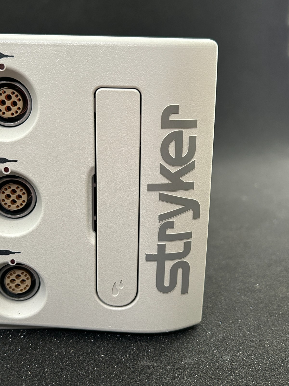 Stryker Core Powered Instrument Console
