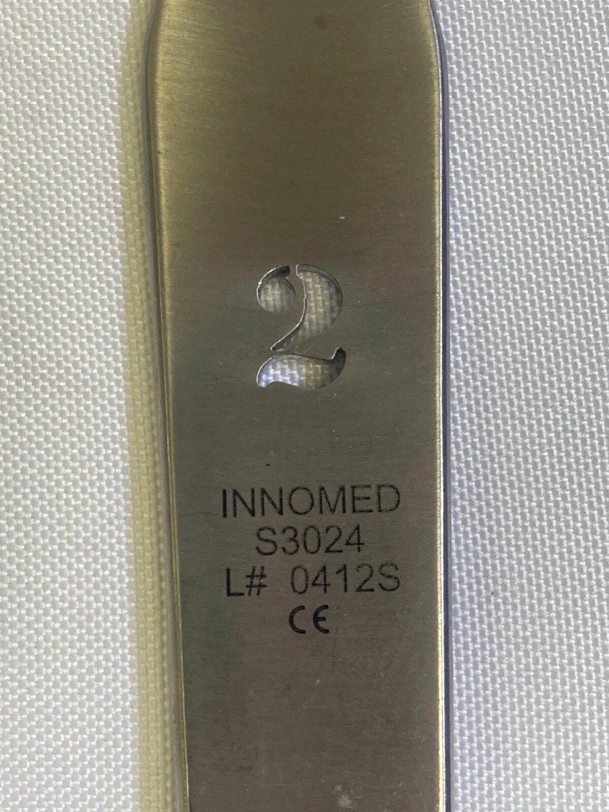Innomed S3024 Minimally Invasive Hip Retractor Blunt Tip 25mm Blade Width 14.5″L