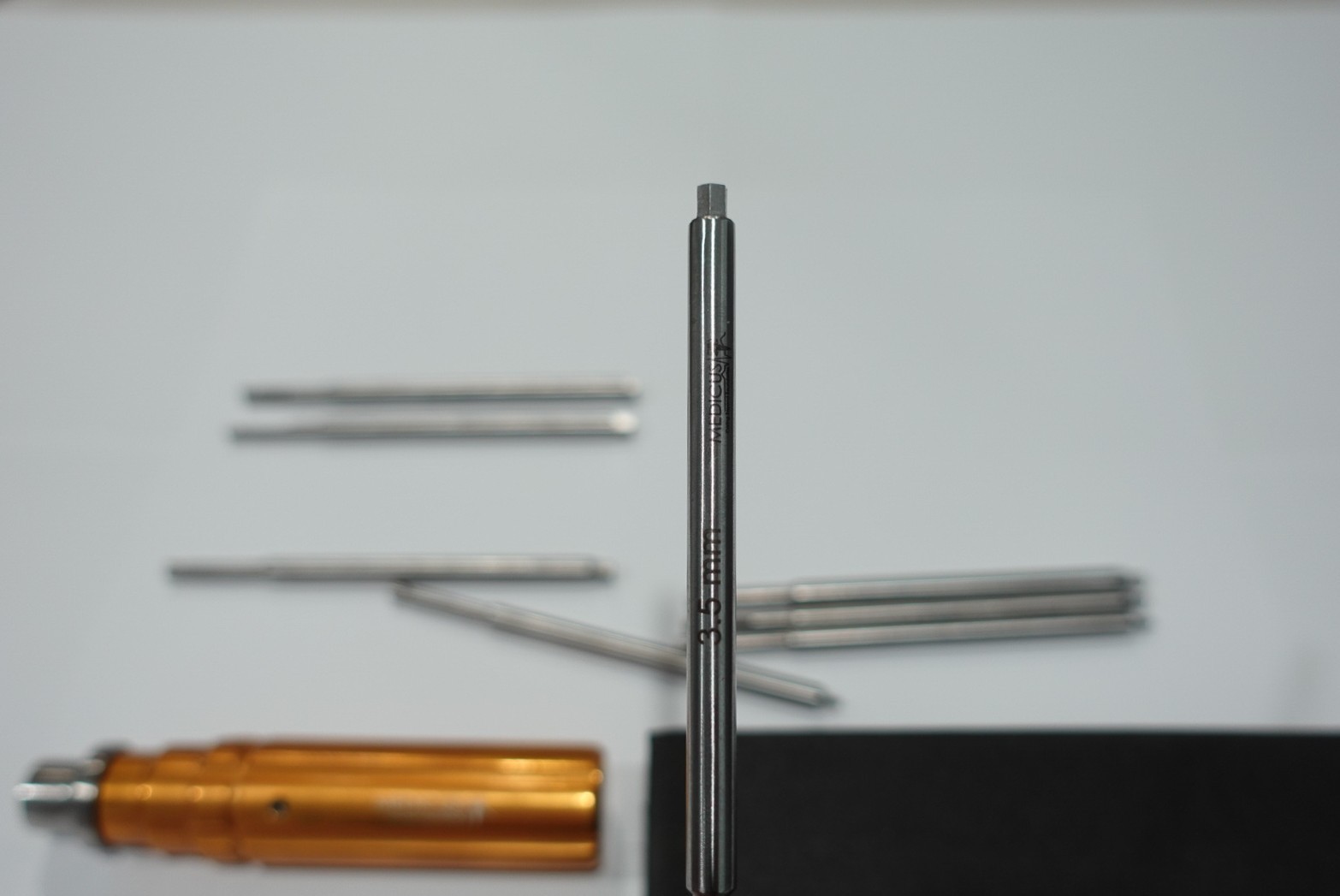 Orthopedic Bone Screwdriver Set With Quick Coupling Handle Surgical Instruments
