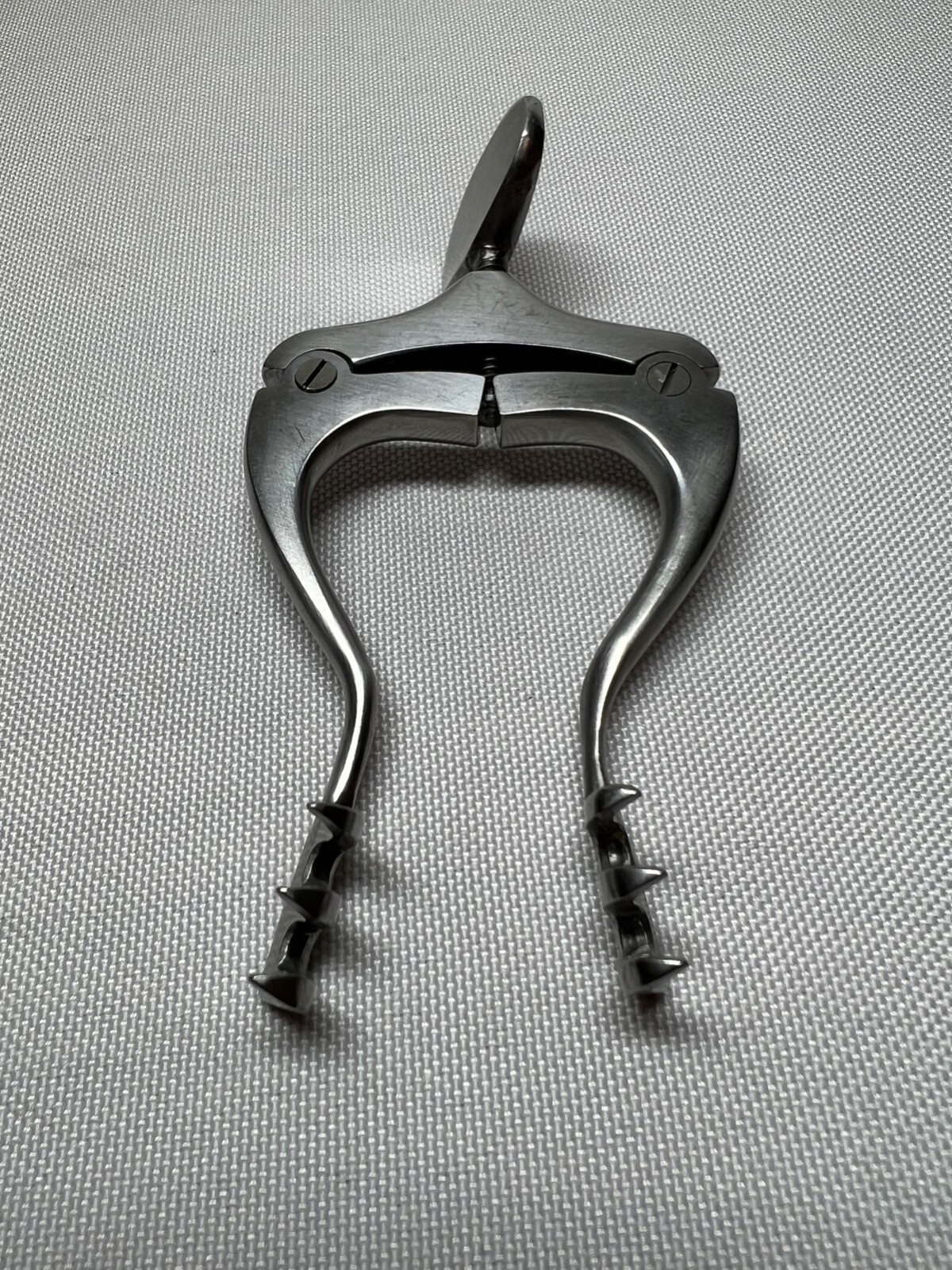 Integra Ruggles Snitman Retractor, 3×3 Sharp Prongs, 4-1/2″