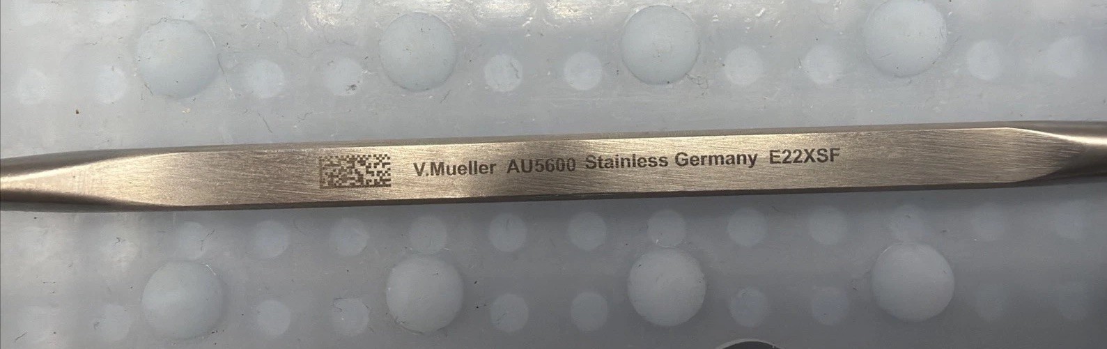 V. Mueller AU5600 Freimuth Ear Curette 2.3X4.5mm Serrated Tip 6-1/4″ Length