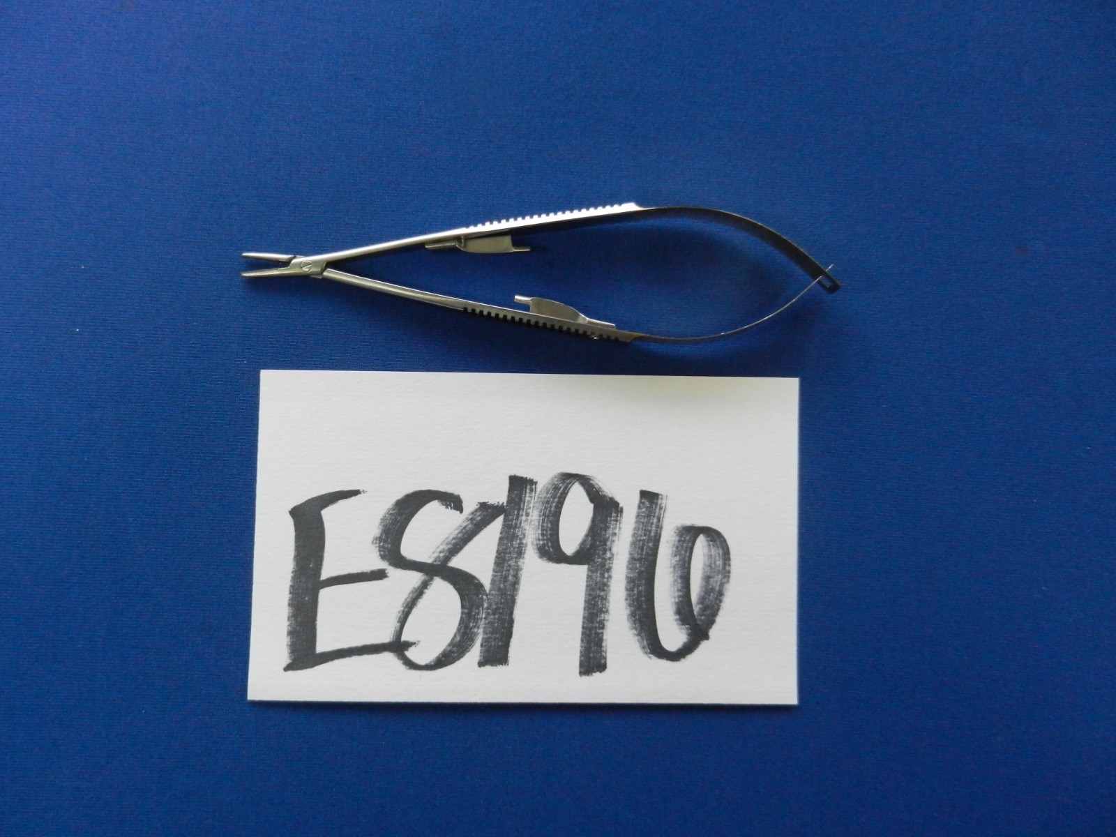 Pilling 15-2818 Castroviejo Straight Needle Holder with Lock 11×1.4mm Jaw