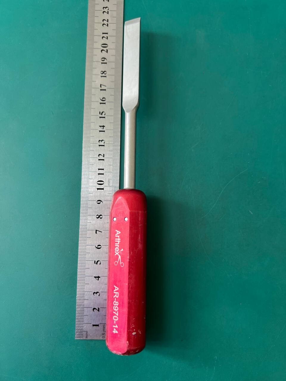 Arthrex AR-8970-14 Surgical 12 mm Straight Osteotome