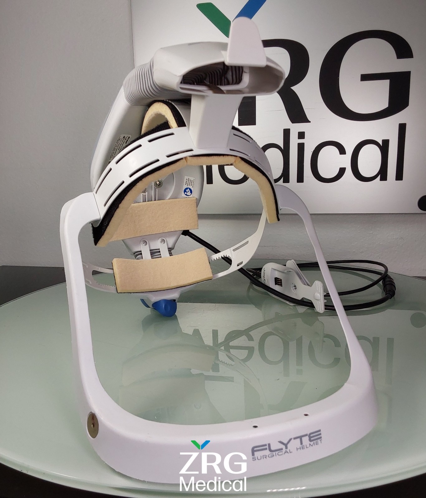 Stryker 0408-600-000 Flyte Surgical Helmet, 0.47Kg