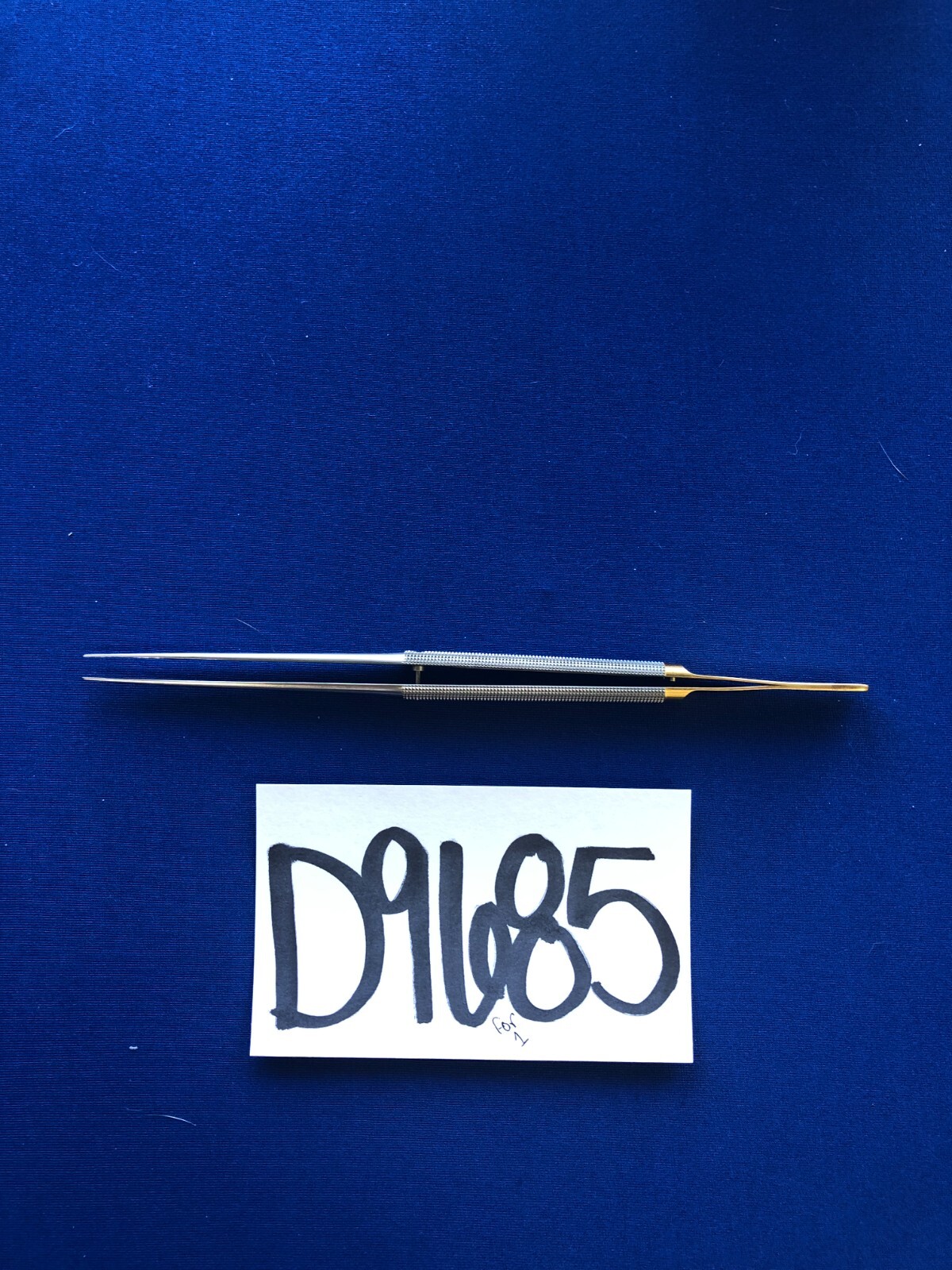 D9685 Jarit Surgical Stardust 0.8mm Straight Forceps 9″ Overall Length 279-102