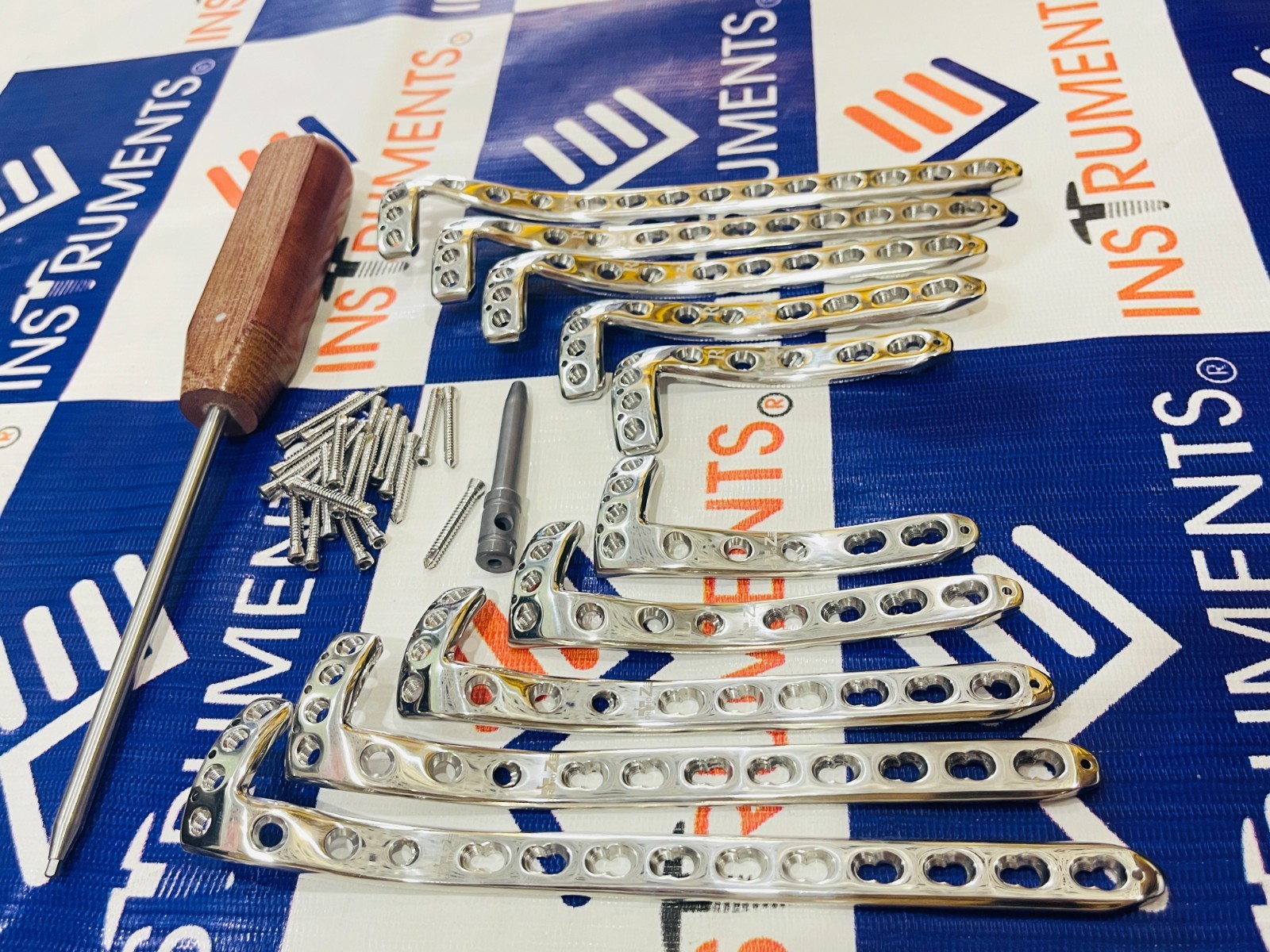 Locking Proximal Tibïa Raft 3,5,7, 9 &11 Hole plate &3.5mm Screw SS 316L (60 pc)