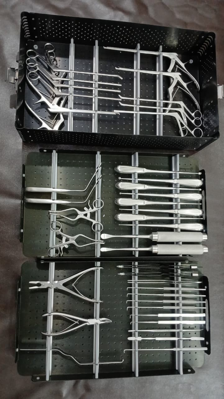 Orthopedic Cervical Spinal Surgery Instrument Set With Aluminum Box High Quality